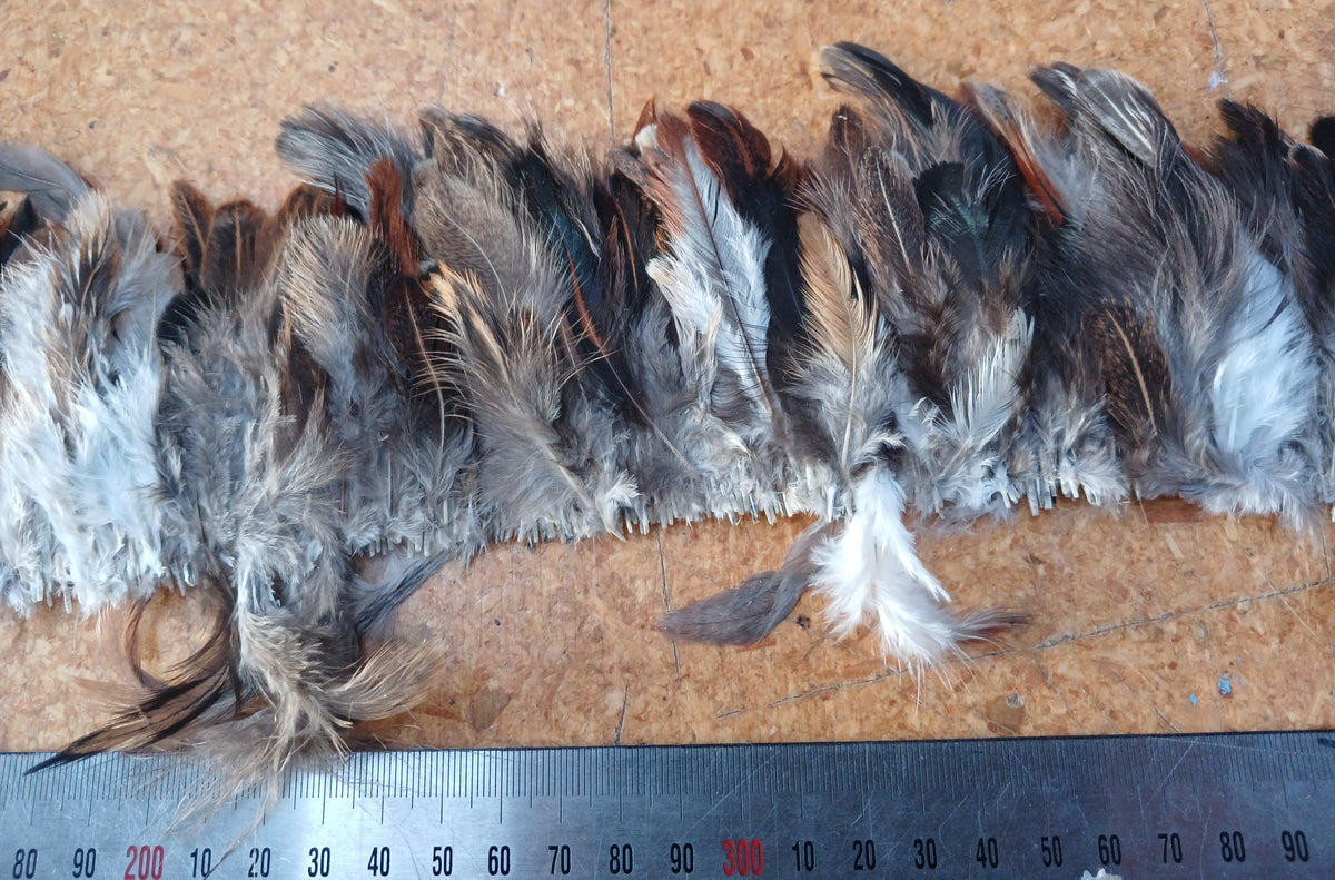 Natural rooster feathers, Strung 1000+ – Rozcraft Ltd