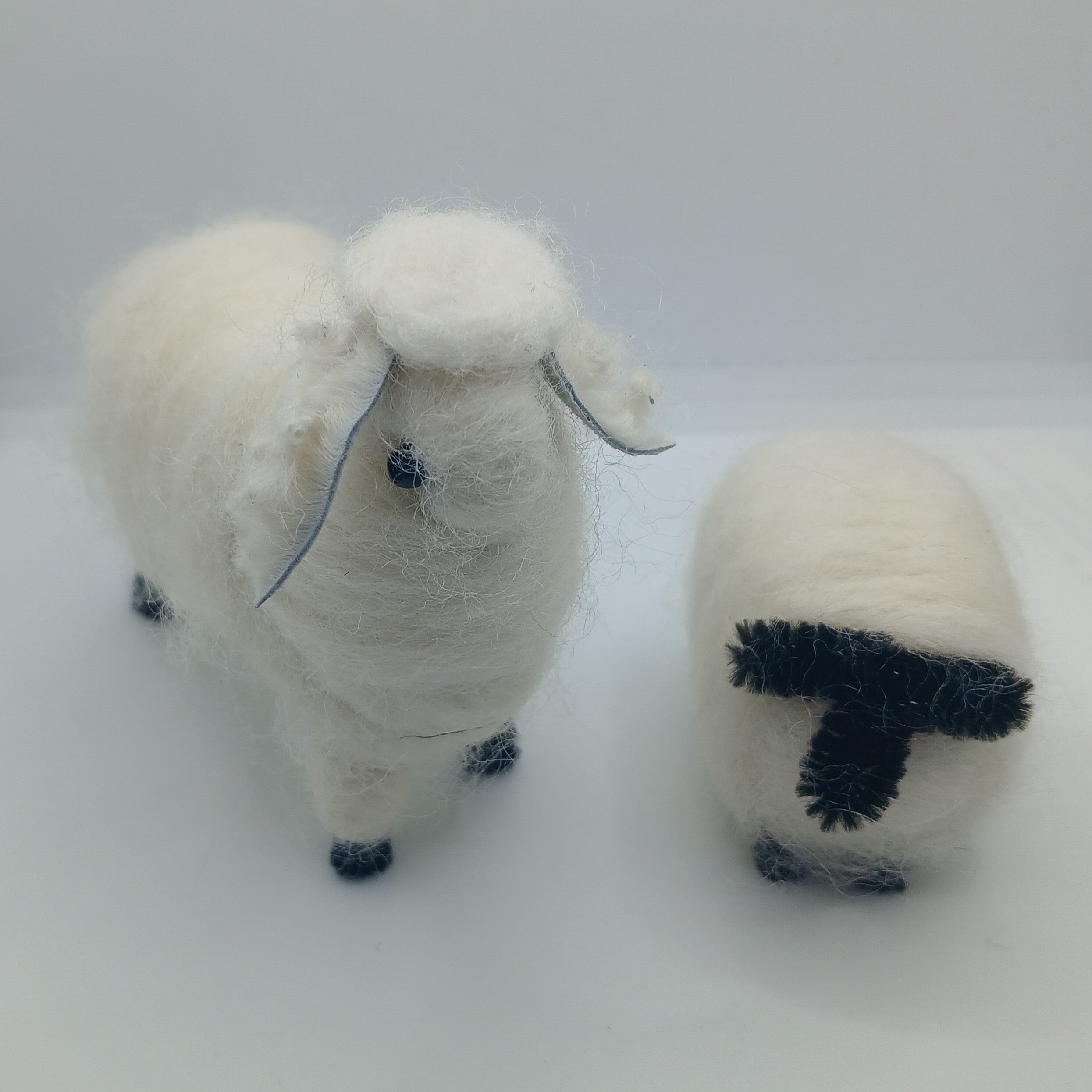 Wool Spun Sheep (or Pin Cushion Sheep)