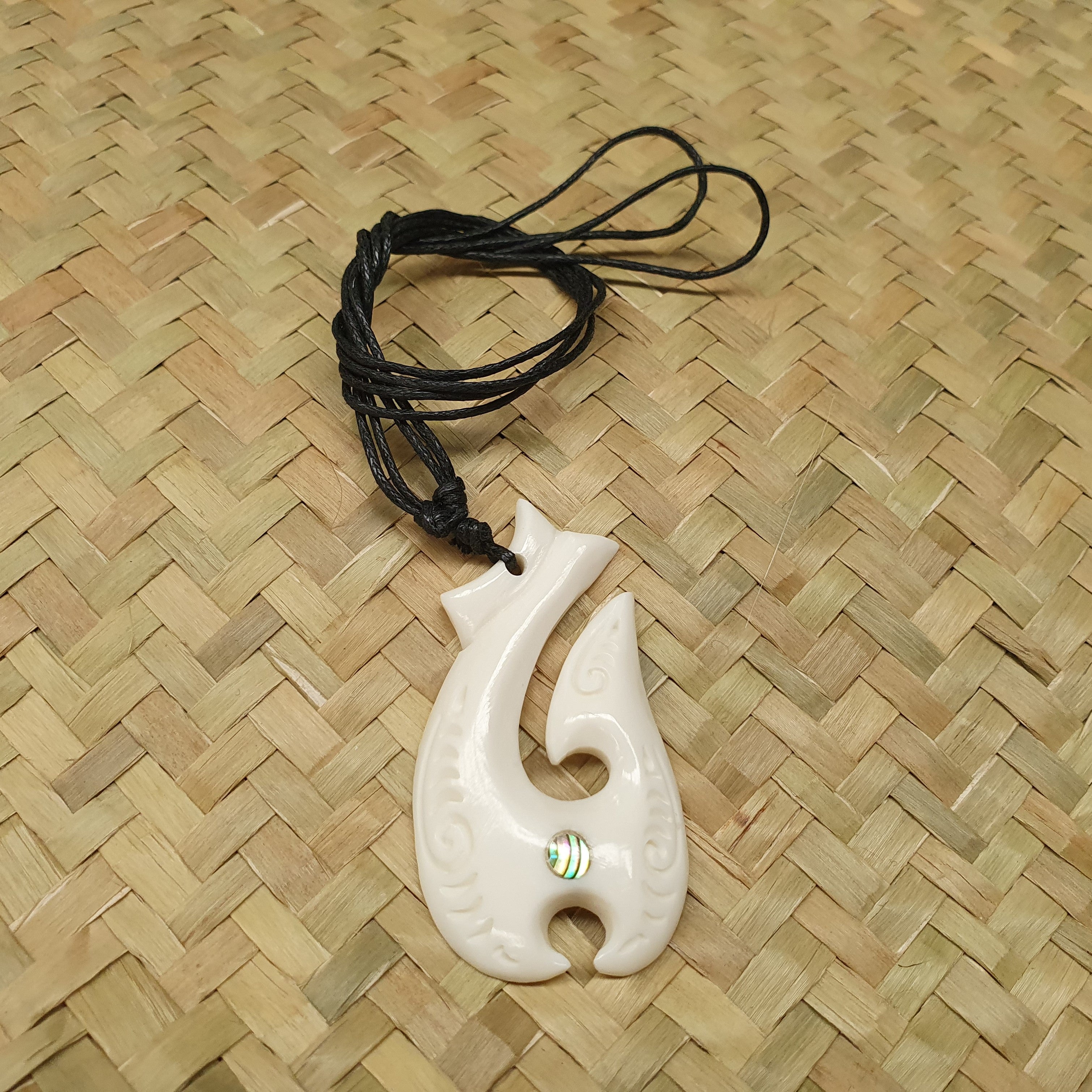 Bone Pendant Large Hei Matau (hook)